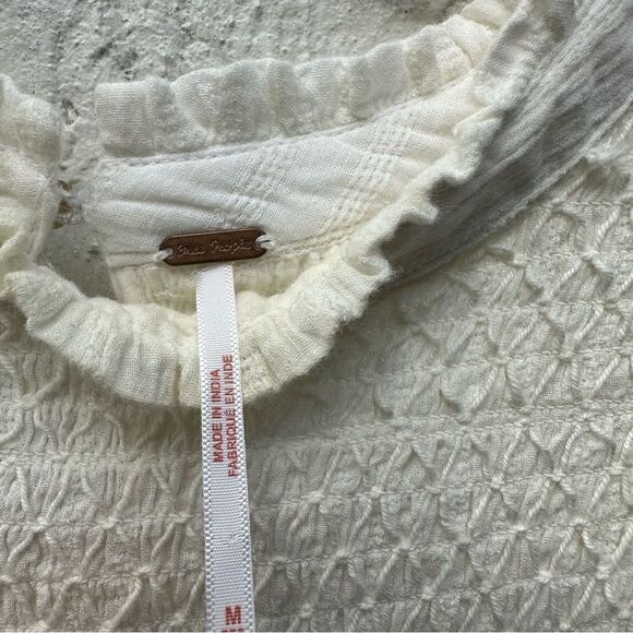 FREE PEOPLE Obi Mila Smocked Tunic Blouse Size Medium - Picture 8 of 12